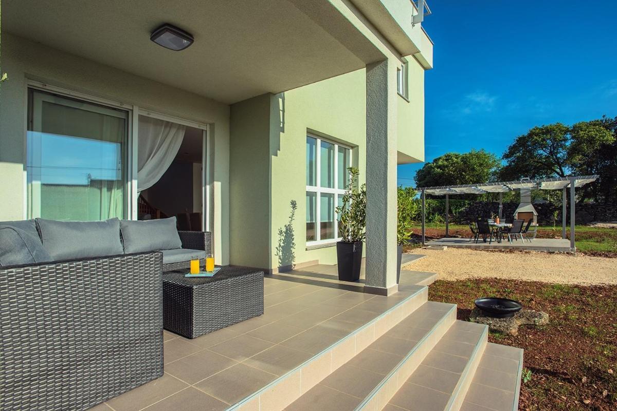 Holiday Home Bellissima Vodnjan Exterior photo